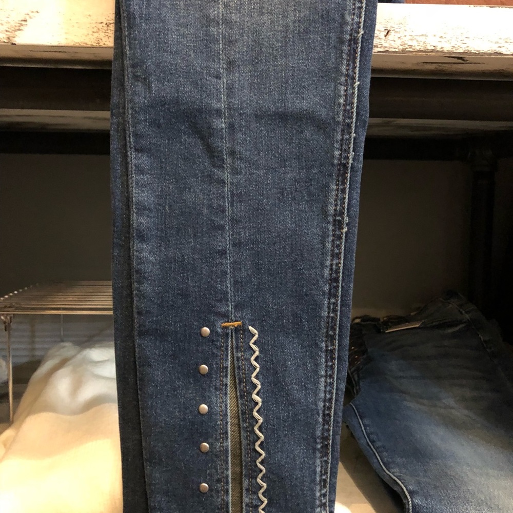 Sexy Jeans! Love!